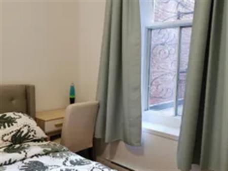 6 rooms apartment of 103 m² in Montreal