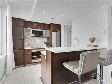 4 rooms apartment of 109 m² in Montreal