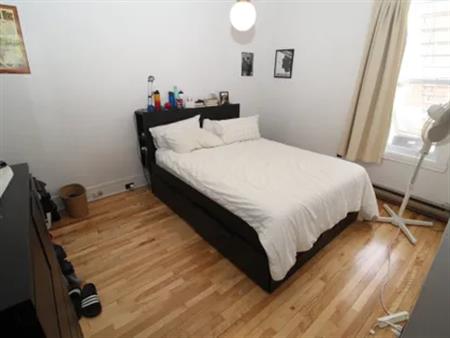 8 rooms apartment of 128 m² in Montreal