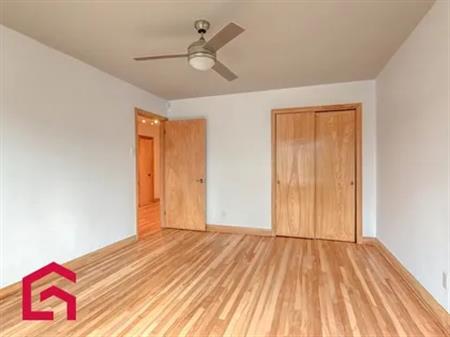 6 rooms apartment of 98m² in Montreal