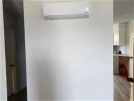 5 rooms apartment of 92 m² in Longueuil