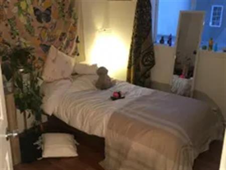 1 room apartment of 137 m² in Sherbrooke