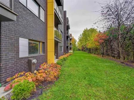 4 rooms apartment of 71 m² in Longueuil