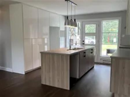 1 room apartment of 85m² in Saint-Denis-de-Brompton