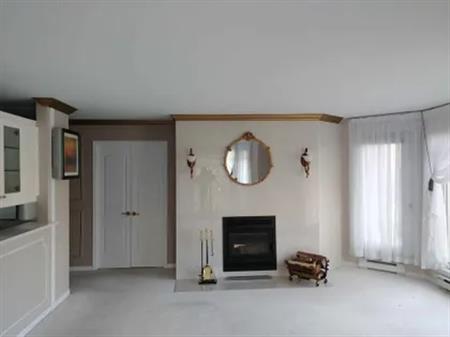 10 rooms apartment of 109 m² in Quebec