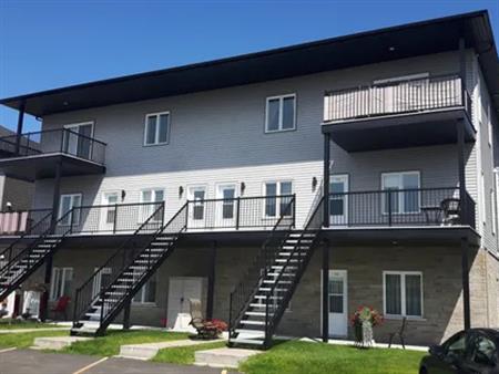 1 room apartment of 76m² in Trois-Rivières