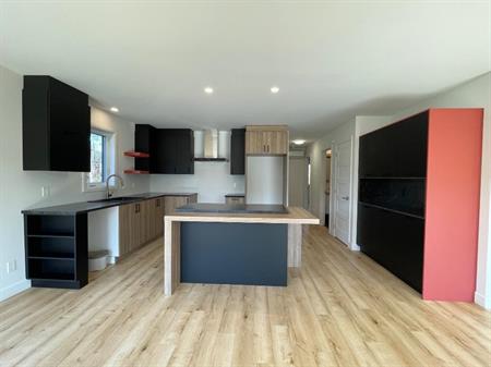 Appartement 4 1/2 moderne et lumineux