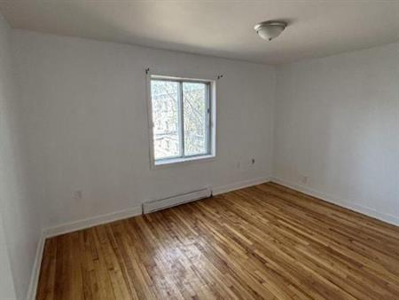 2 CH - 1 SDB - Montréal - $1,500 /mo