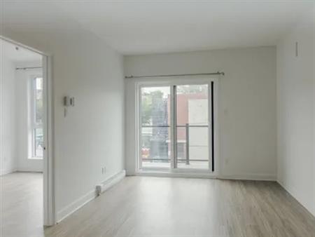 1 room apartment of 55m² in Montreal