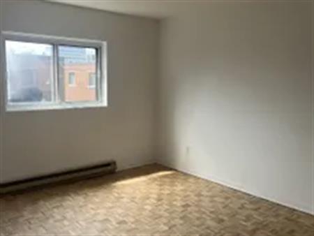 5 rooms apartment of 86 m² in Montreal