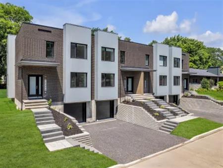 6 rooms house of 208m² in Quebec