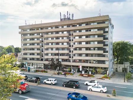 1 room apartment of 61m² in Montreal