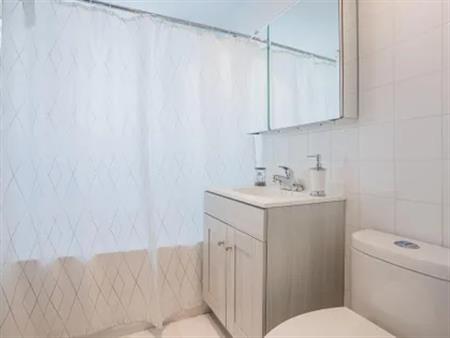 1 room apartment of 119 m² in Côte Saint-Luc