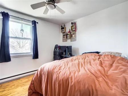 1 room apartment of 48 m² in Montreal