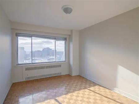 1 room apartment of 49 m² in Montreal