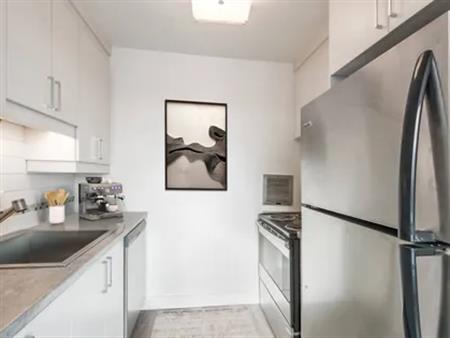 1 room apartment of 64 m² in Montreal