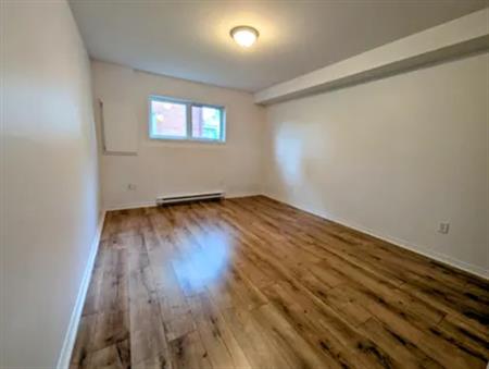 6 rooms apartment of 97 m² in Gatineau