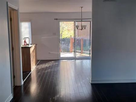 2 rooms house of 98 m² in Gatineau