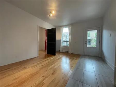 4 rooms apartment of 63 m² in Montreal
