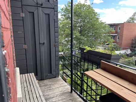 6 rooms apartment of 97 m² in Montreal