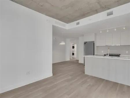 1 room apartment of 104 m² in Montreal