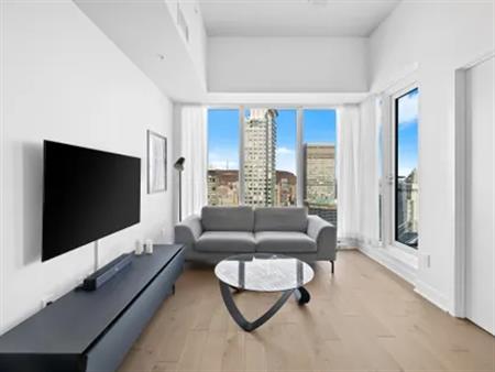 3 rooms apartment of 111m² in Montreal