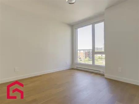 5 rooms apartment of 100 m² in Laval (administrative region)