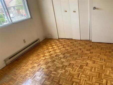 3 1/2 appartement- La Petite Italie