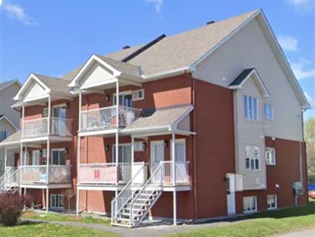 9 rooms apartment of 108 m² in Gatineau