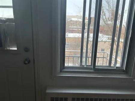 1 room room of 30 m² in Montreal