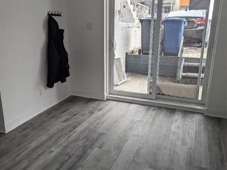 Appartement à louer - Joliette - grand 4 1/2 disponible 1 Juillet 2025