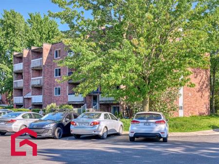 Appartement Laval-des-Rapides (Laval) À Louer