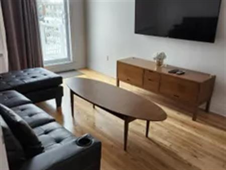 5 rooms apartment of 120m² in Montreal