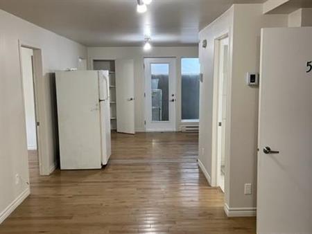 5 ½ au sous-sol à Sainte-Foy – Spacieux