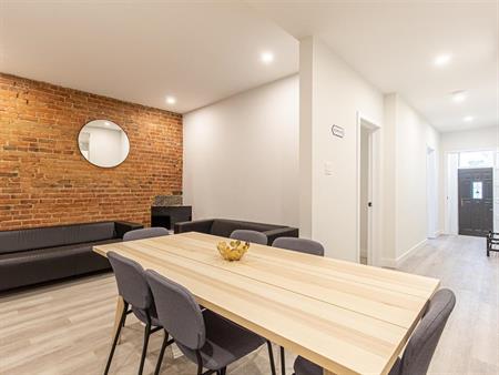 4 Bed, 1 Bath - 2005 Rue De Bullion, Ville-Marie