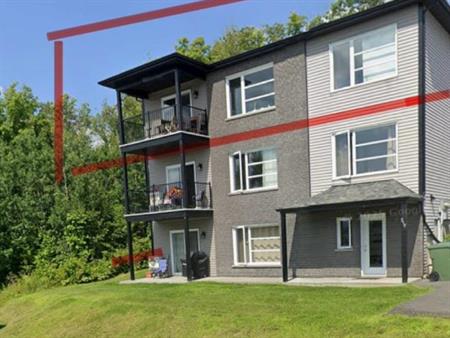1 mois gratuit Magog, condo / apartement à louer avec une vue spectaculaire