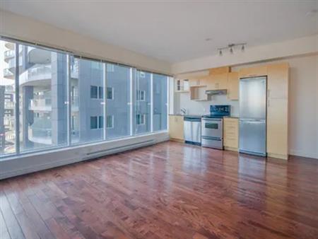 1 room apartment of 121m² in Montreal