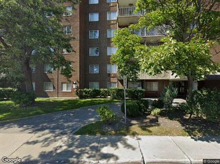 2 CH - 1 SDB - Côte Saint-Luc - $1,745 /mo
