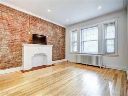 1 room apartment of 96m² in Montreal
