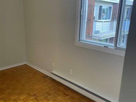 1 CH - 1 SDB - Gatineau - $1,345 /mo