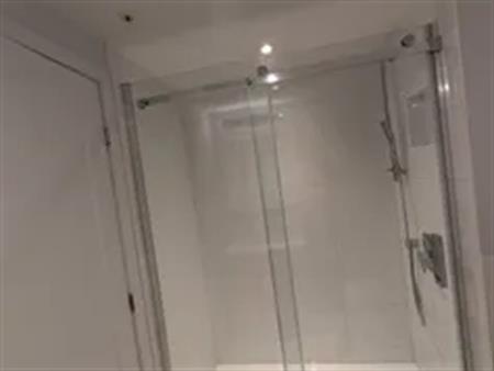 6 rooms apartment of 102m² in Montreal