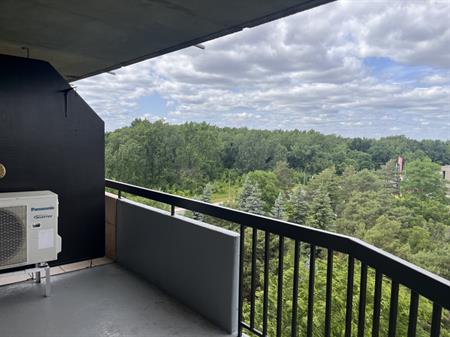 Condo Sans Vis à Vis