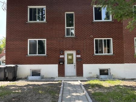 4 1/2 Renove à Saint -Laurent