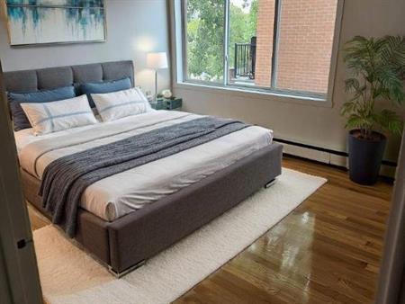 1 CH - 1 SDB - Côte Saint-Luc - $1,350 /mo