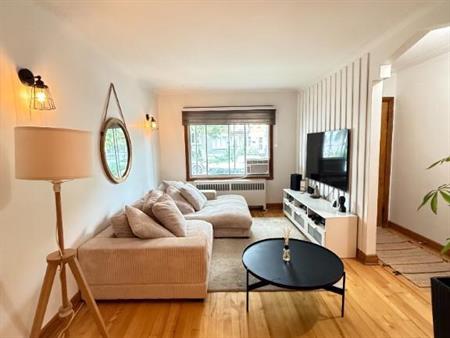 À louer – Grand logement lumineux de 1200 pi² avec sous-sol dans Rosemont