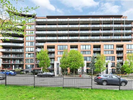 CONDO AVEC STATIONEMENT INTÉRIEUR AU VIEUX QUÉBEC – COLLINE PARLEMENTAIRE - MONTCALM