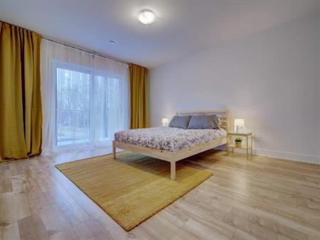 4 1/2 À LOUER - MONTRÉAL-EST - APPARTEMENT À LOUER