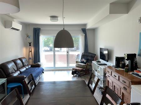 4 ½ moderne à louer – Stationnement intérieur + tout inclus !