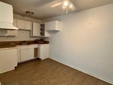 BEAU 4 ½ | MONT-BELLEVUE|AOÛT