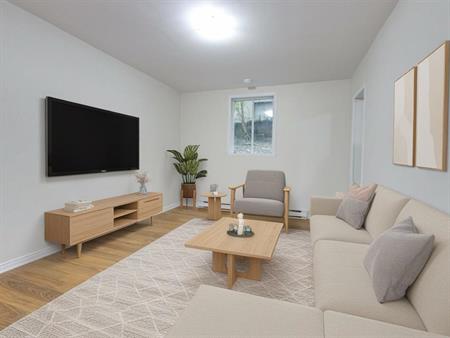 1 Bedroom - 4620 Avenue Barclay, Montréal